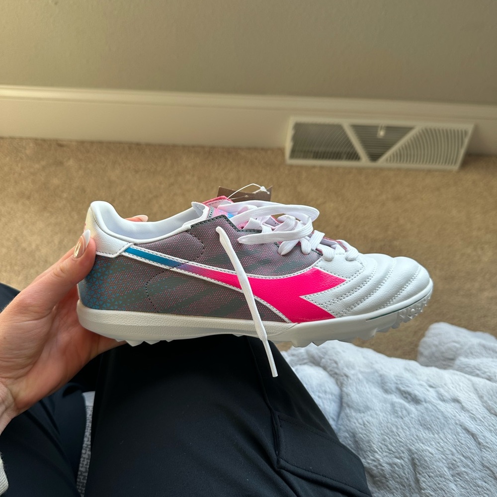 Brand New Diadora Turf Soccer Cleats.